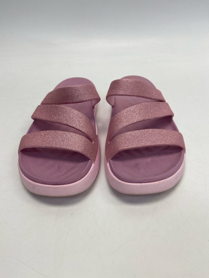 Crocs  Size 8 Pink Glitter Sandals