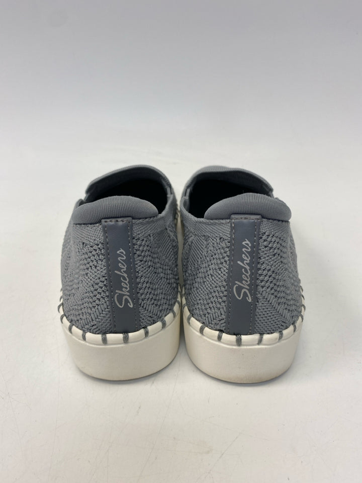 Skechers  Size 9 Gray Fabric Sneakers