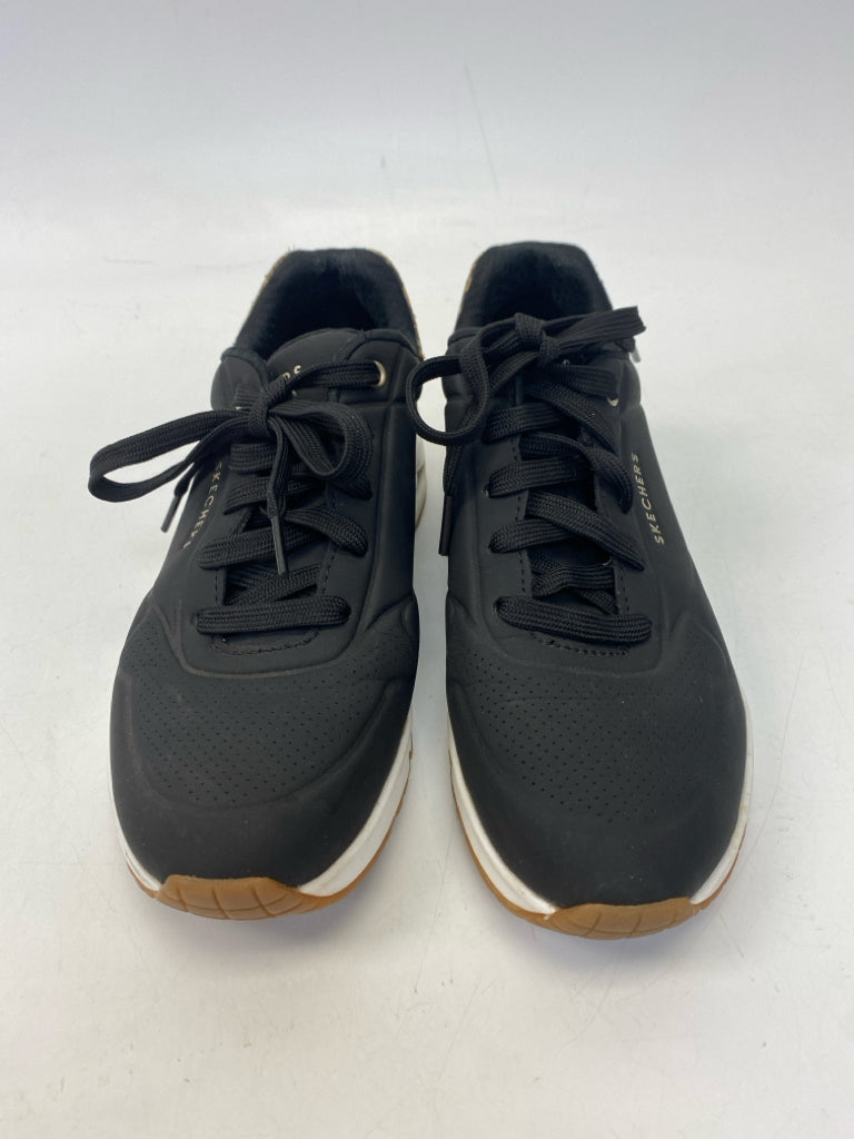 Skechers US Shoe Size 8 Black Lace-up Sneakers