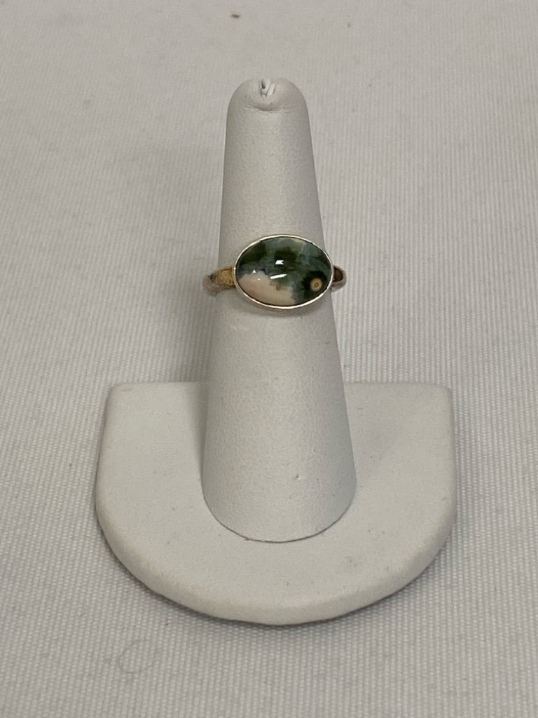 Silver Green/Cream Oval(s) Ring
