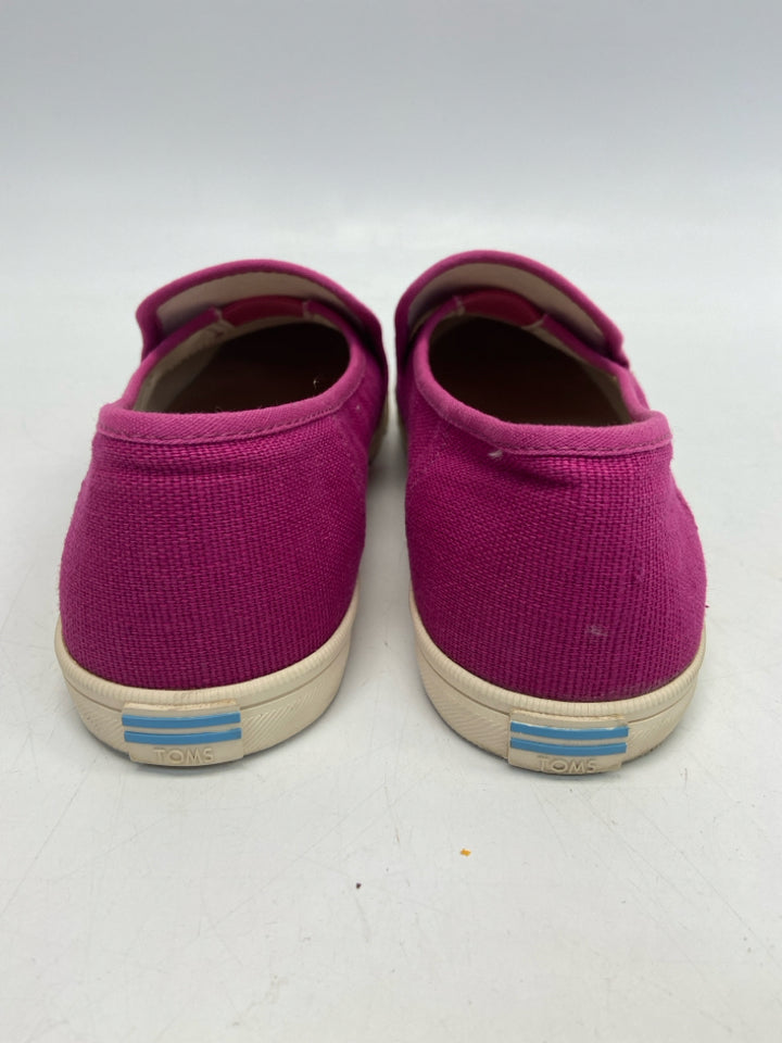 Toms  Size 9 Magenta Canvas Sneakers