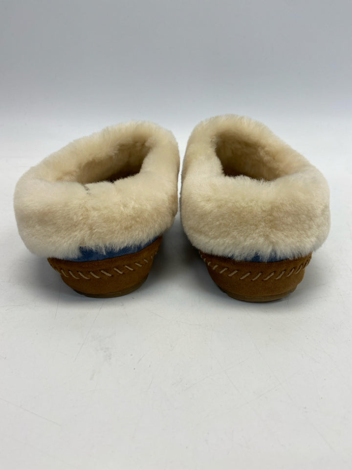 NWOT L L Bean US Shoe Size 7 Blue Cream Trimmed Slippers