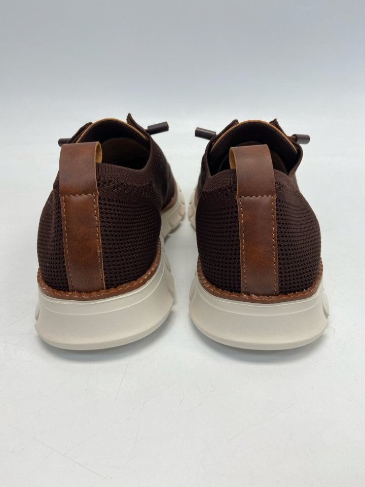 NWOT Breeze Size 43 Dark Brown Lace-Up Knit Men&
