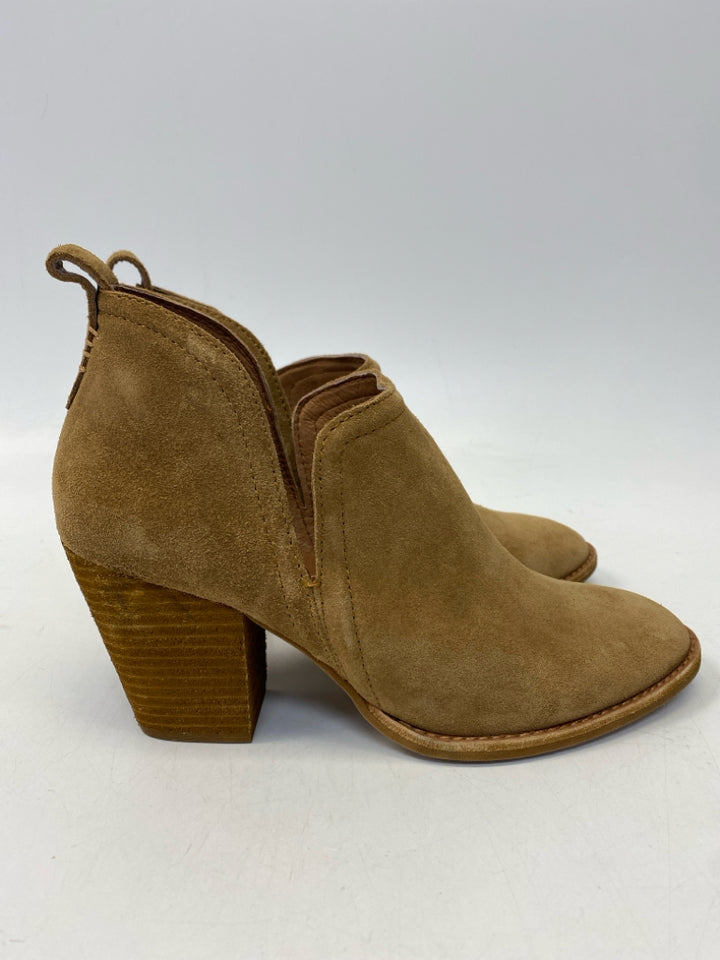 Jeffrey Campbell US Shoe Size 8.5 Tan Boots