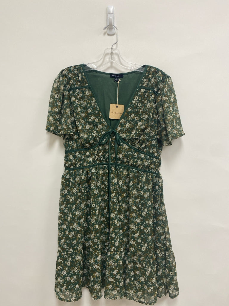 NWT blu pepper Size L Green Cream/Brown Flowers Ladies Dress
