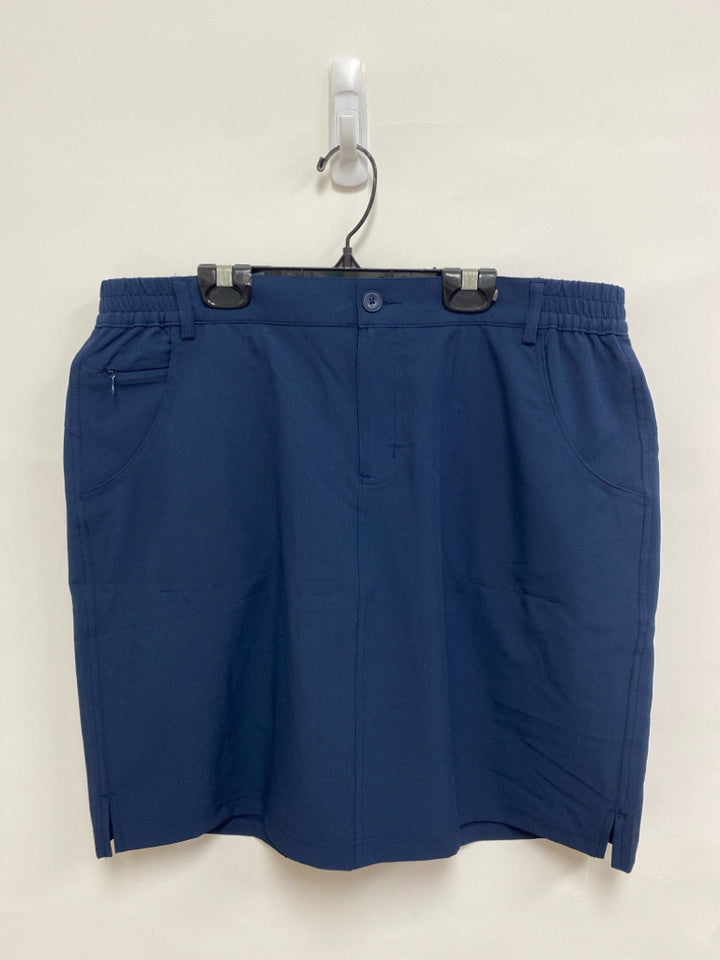 Size L Navy Ladies Skort