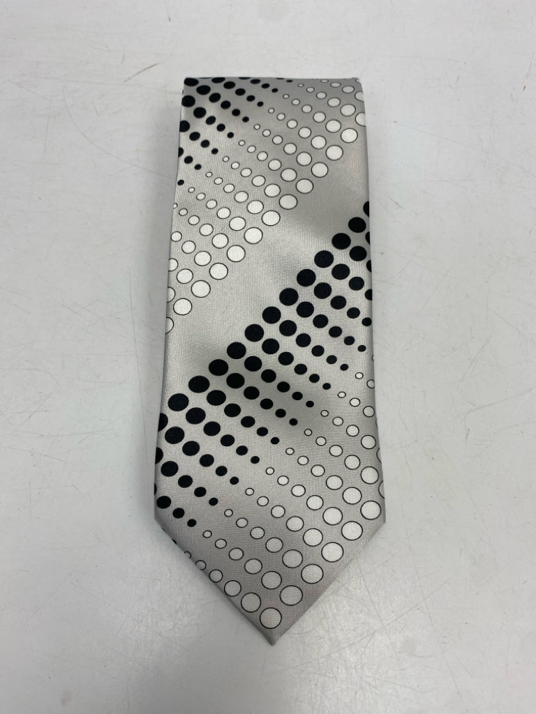 Silver Black/White Circles Men&