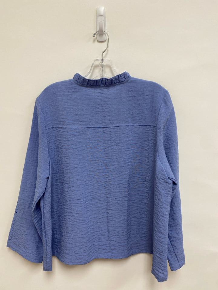 HabitaT Size L Blue Button Up Ladies Top