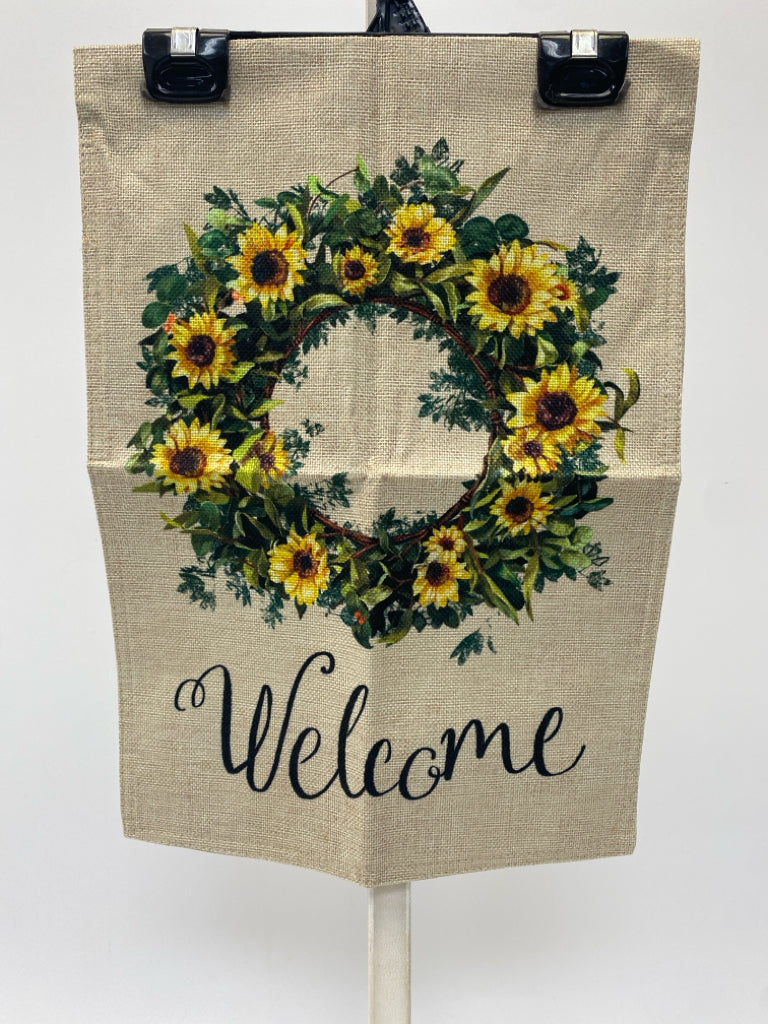 Cream Green/Yellow Sunflower Decorative Flag