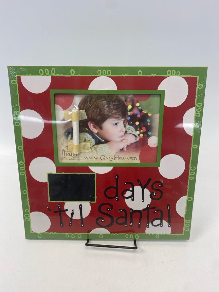 NEW Red Green/White Polka Dot Wood Christmas
