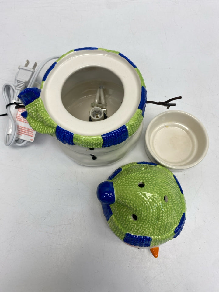 Scentsy White Blue/Green Ceramic Winter