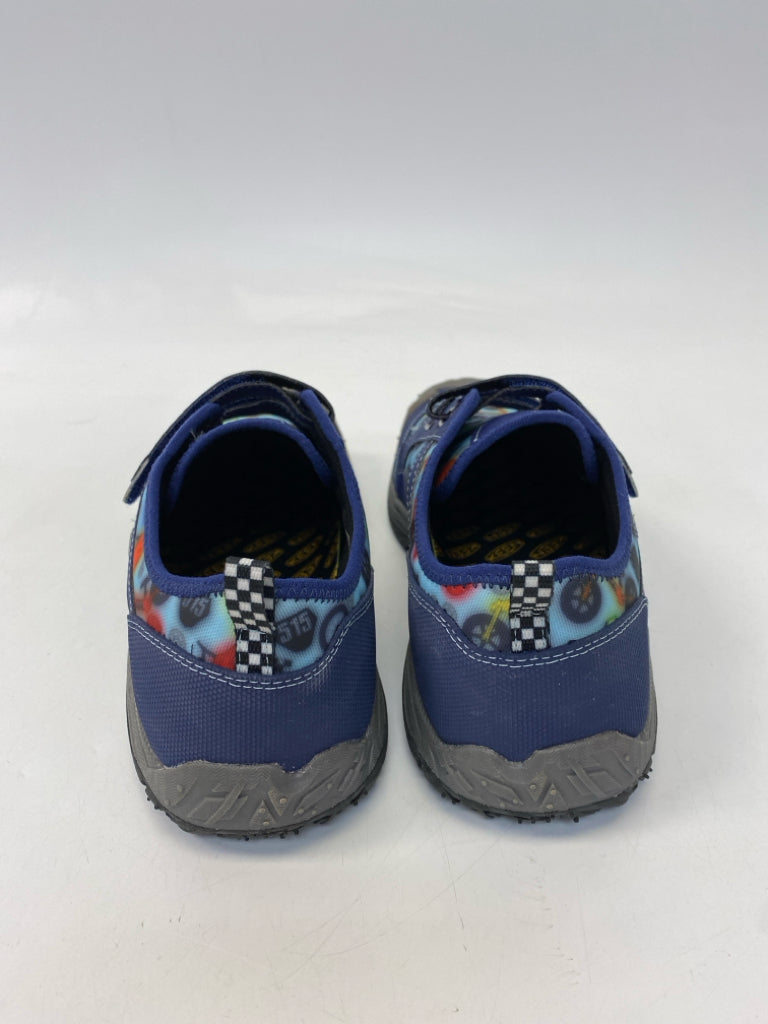NWOT Keen SIZE 7 Blue Black Bicycles Boy&