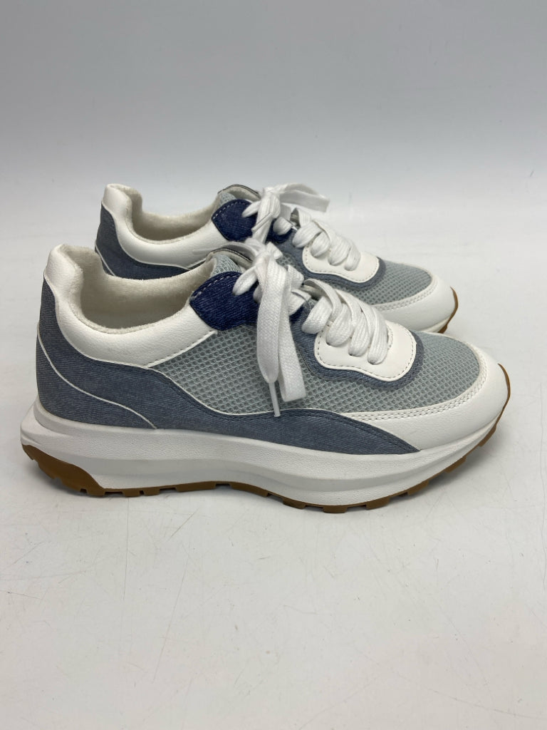 NWOT JellyPop  Size 9 Aqua White Lace-up Sneakers
