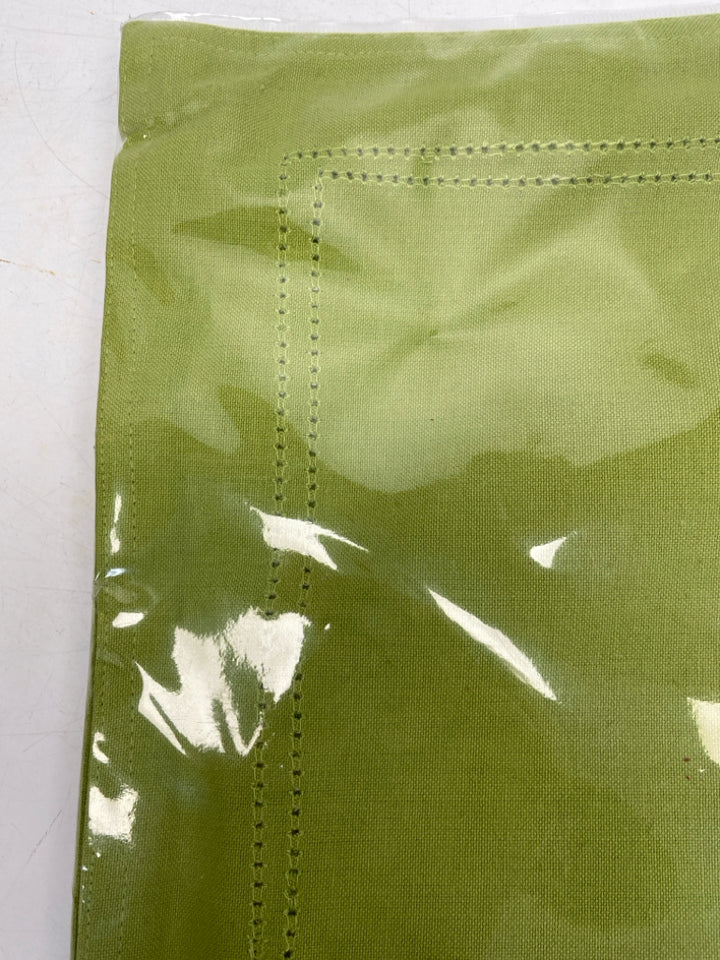 NEW/PKG Green Placemats