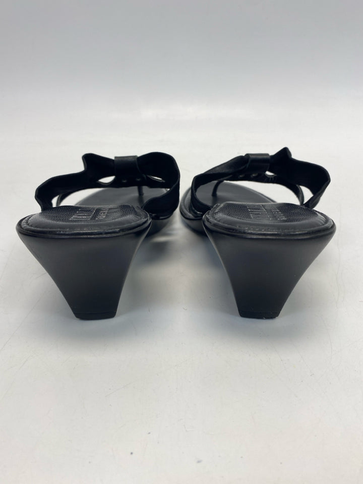 ItalianShoemaker  Size 7 Black Sandals