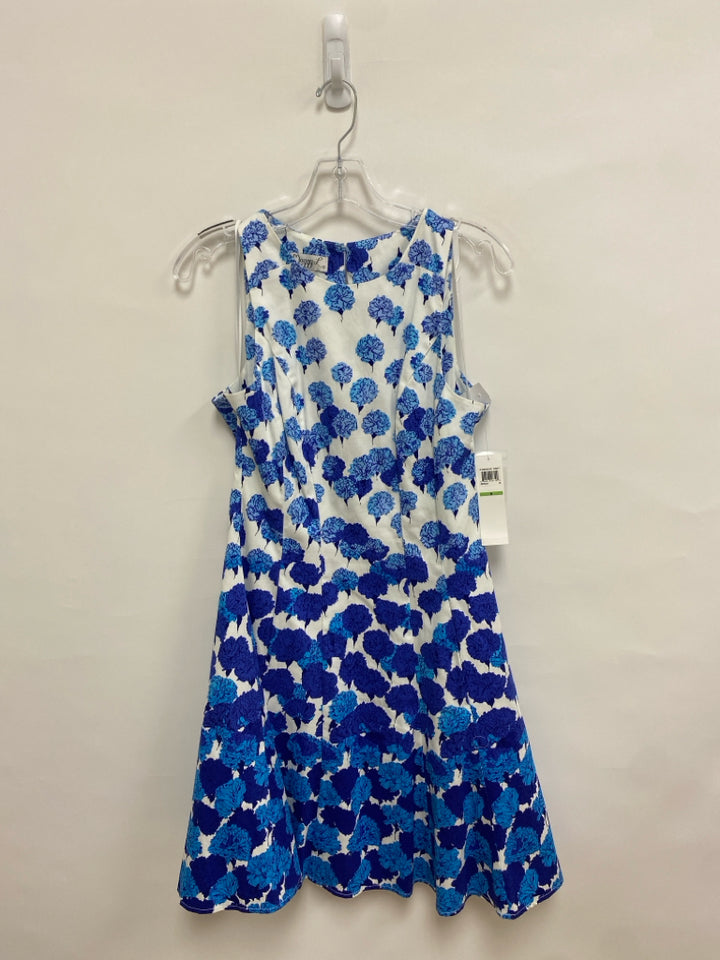 NWT MAGGY LONDON Size 8 White Blue Flowers Sleeveless Ladies Dress