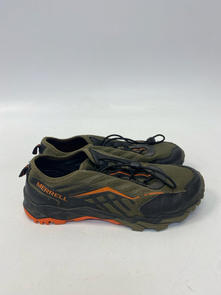 Merrell SIZE 5 Green/Black Boy&