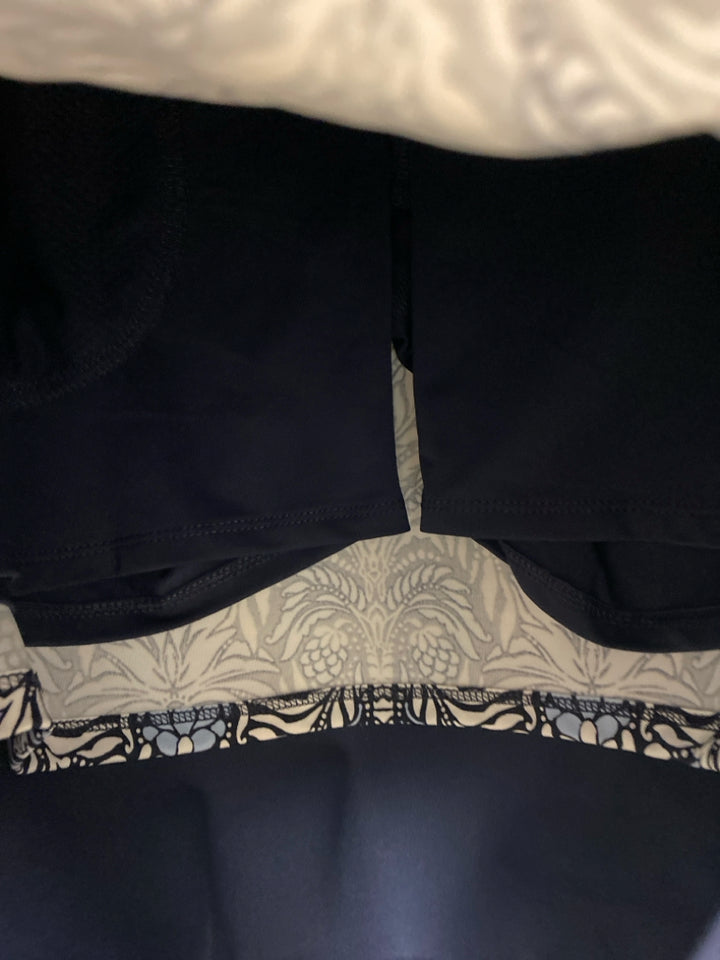 Tommy Bahama Size S Navy White Floral Sleeveless Athletic 2pc