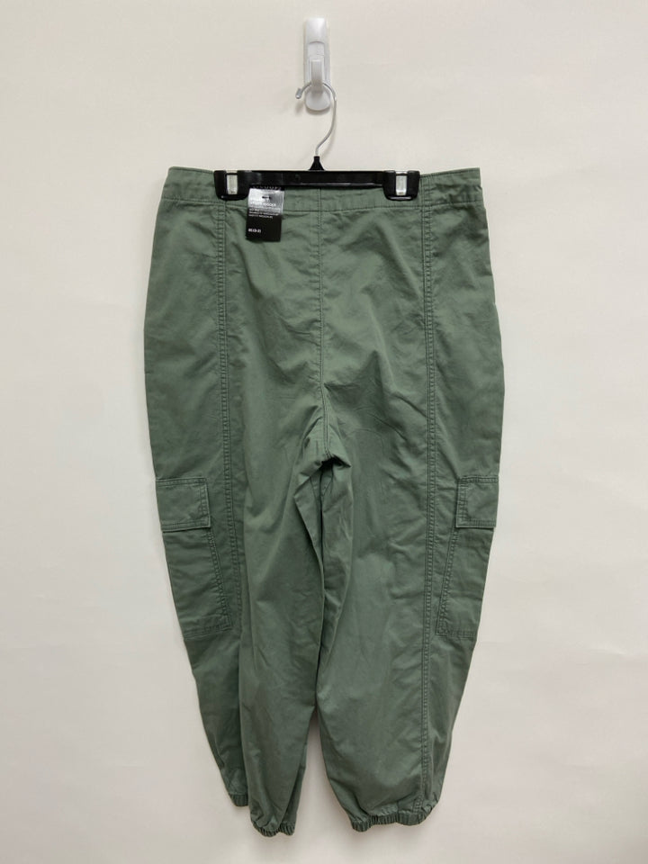 NWT Size XS Dusty Green Cargo Ladies Pants