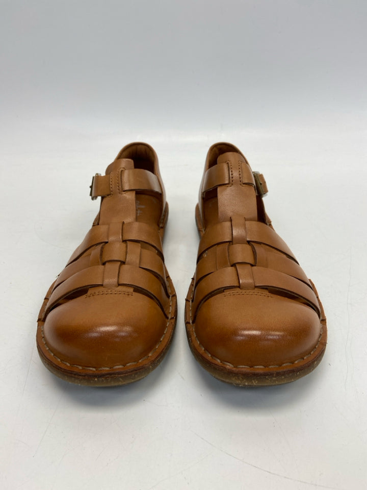 NWOT Clarks  Size 8.5 Brown Woven Leather Sandals