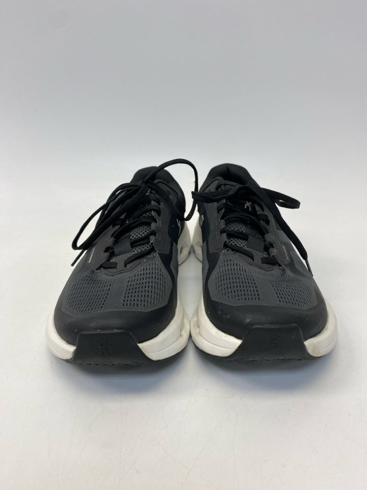 On Cloud  Size 8 Black Gray Lace-up Fabric Sneakers