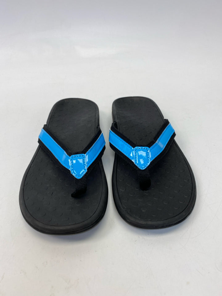 Size 7 Blue Sandals