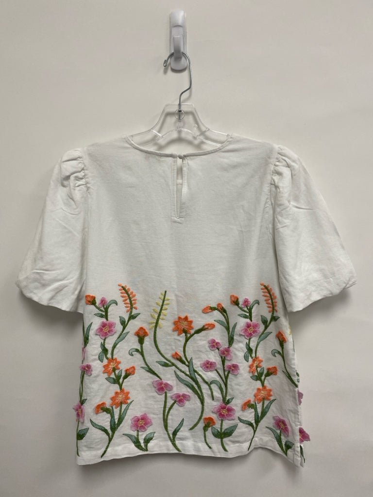 Crown &amp; Ivy Size S White Multi Color Applique Embroidered Ladies Top