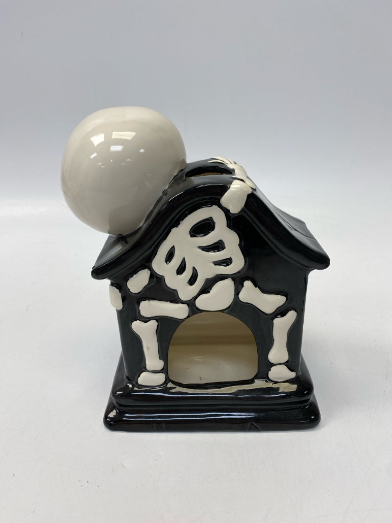 Black White Skeleton Halloween