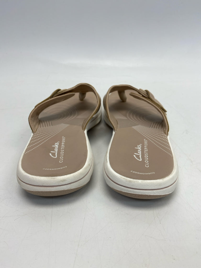 Clarks  Size 8 Tan Sandals