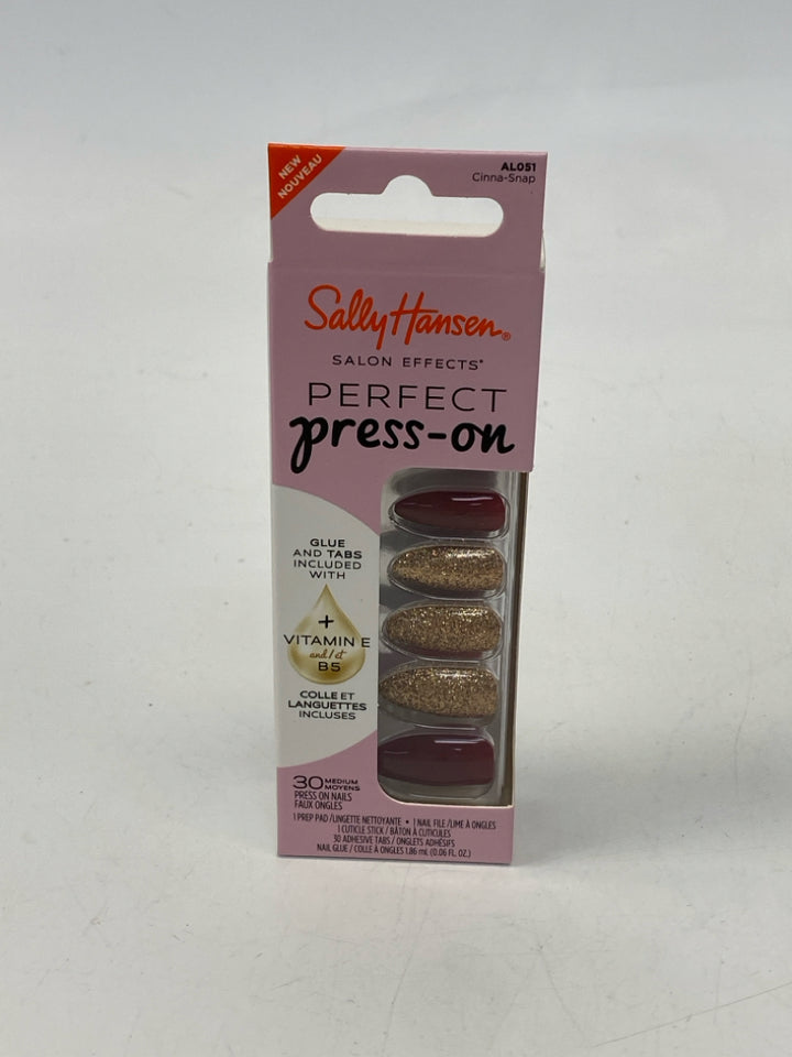 NEW/BOX Sally Hansen Red Gold Glitter Misc. Beauty