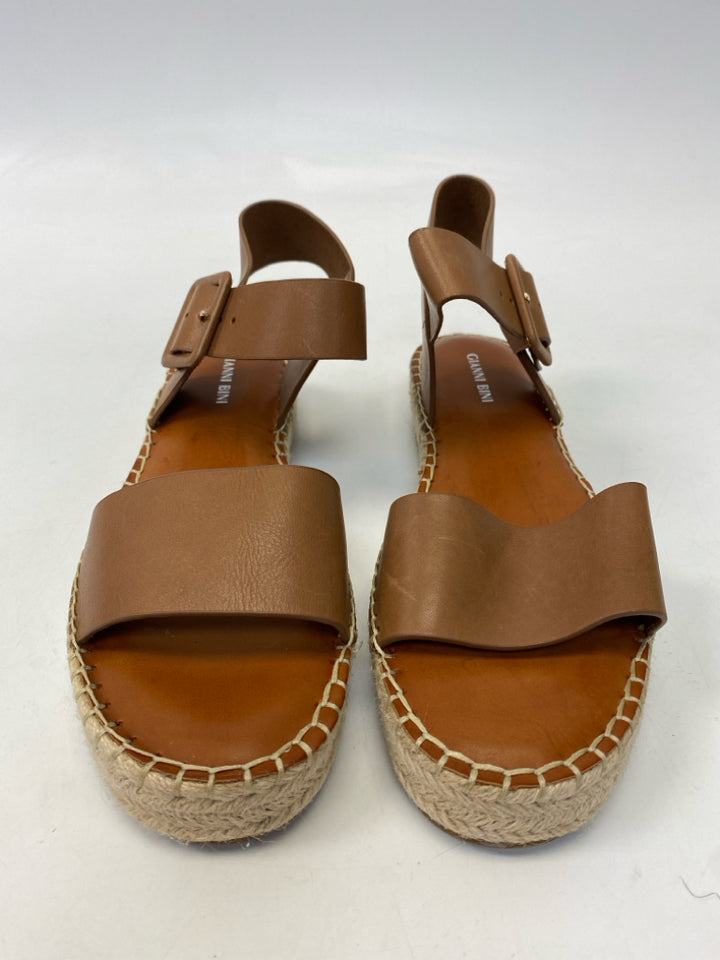 Gianni Bini  Size 9.5 Brown Sandals