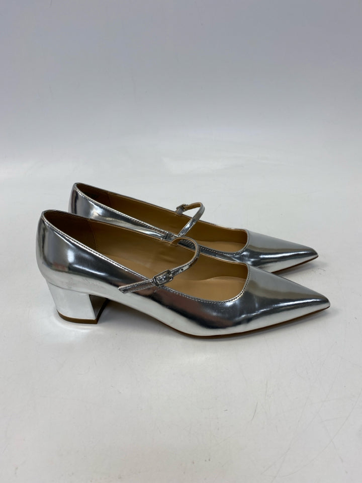 Ann Taylor  Size 6 Silver Patent Heels