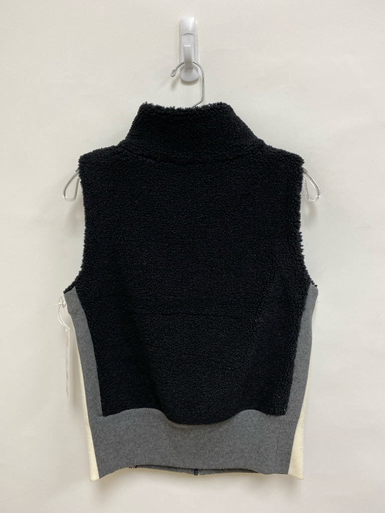 NWT Size S Black Gray/White Color Block Sherpa Ladies Vest