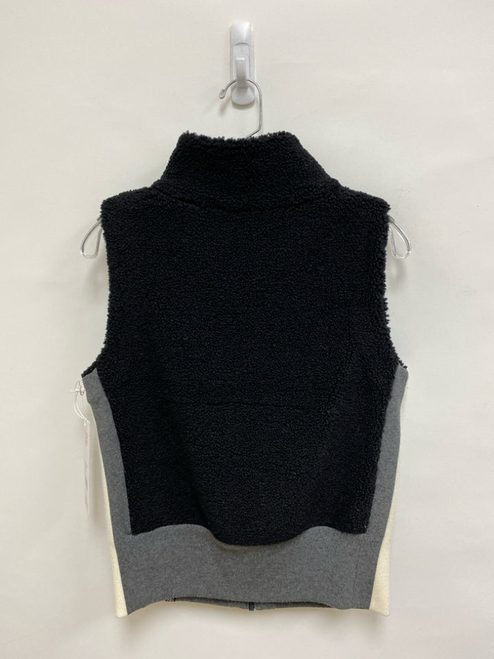 NWT Size S Black Gray/White Color Block Sherpa Ladies Vest
