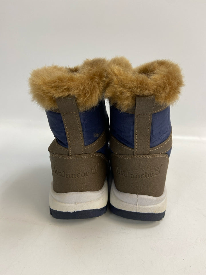 Avalanche SIZE 8 Navy Brown Lace-Up Girl&