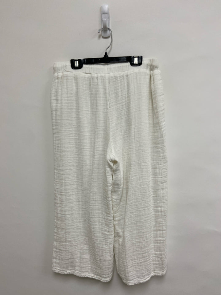 NWT Cupio Size L White Cropped Gauze Ladies Pants