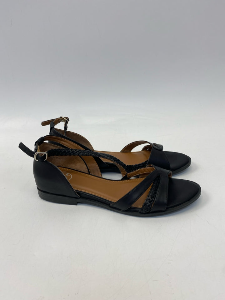 White Mountain  Size 11 Black Braided Sandals