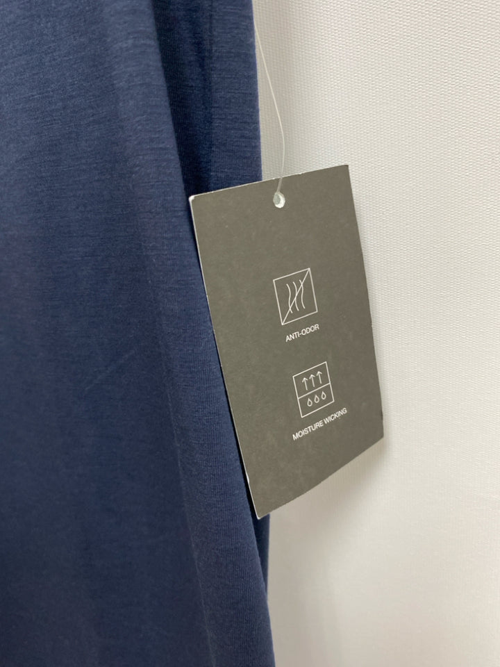 NWT Gap Size S Navy Men&