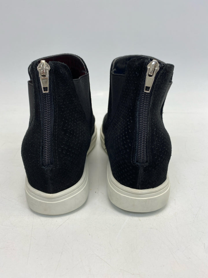 INC US Shoe Size 8.5 Black Side Zipper Boots