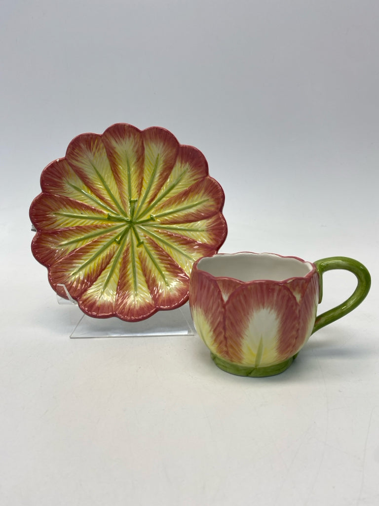 Mottahedeh Assorted Flowers Ceramic Cup/Saucer
