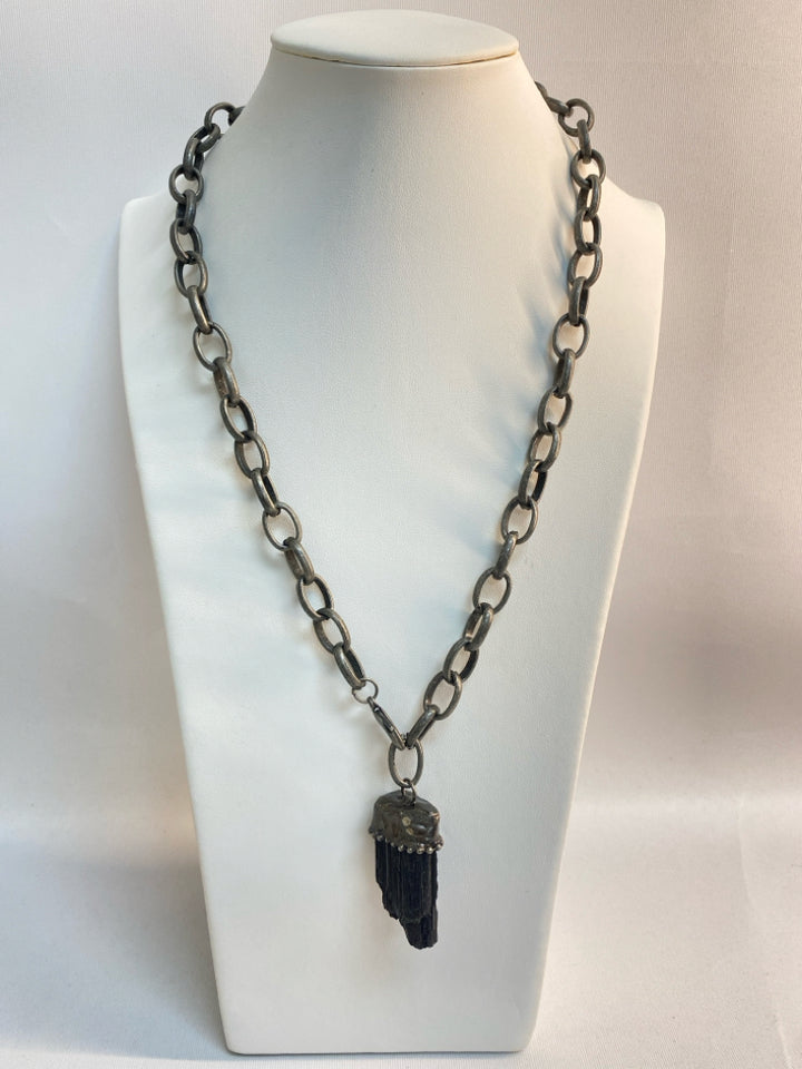 Silver Color Black Stones Necklace