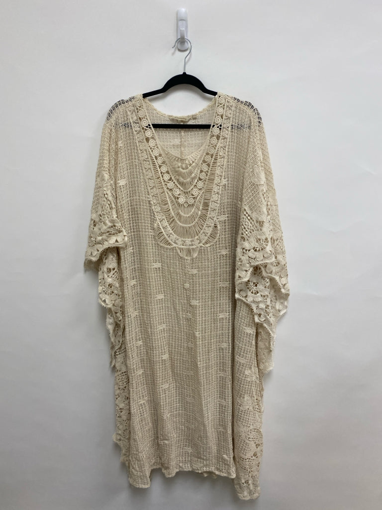 Soft Surroundings Size L Cream Crochet Ladies Dress