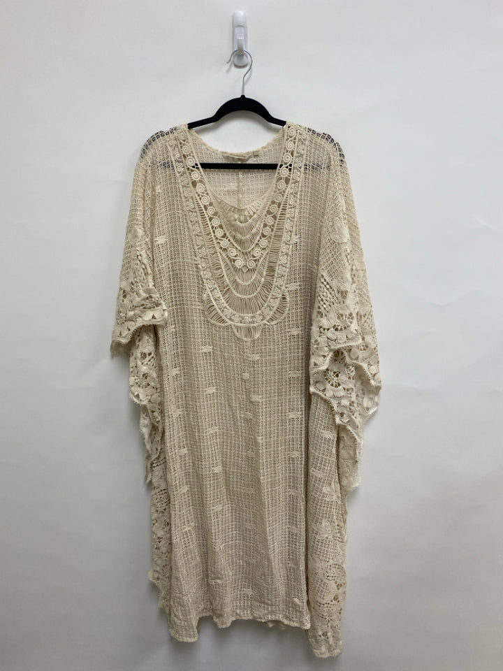 Soft Surroundings Size L Cream Crochet Ladies Dress