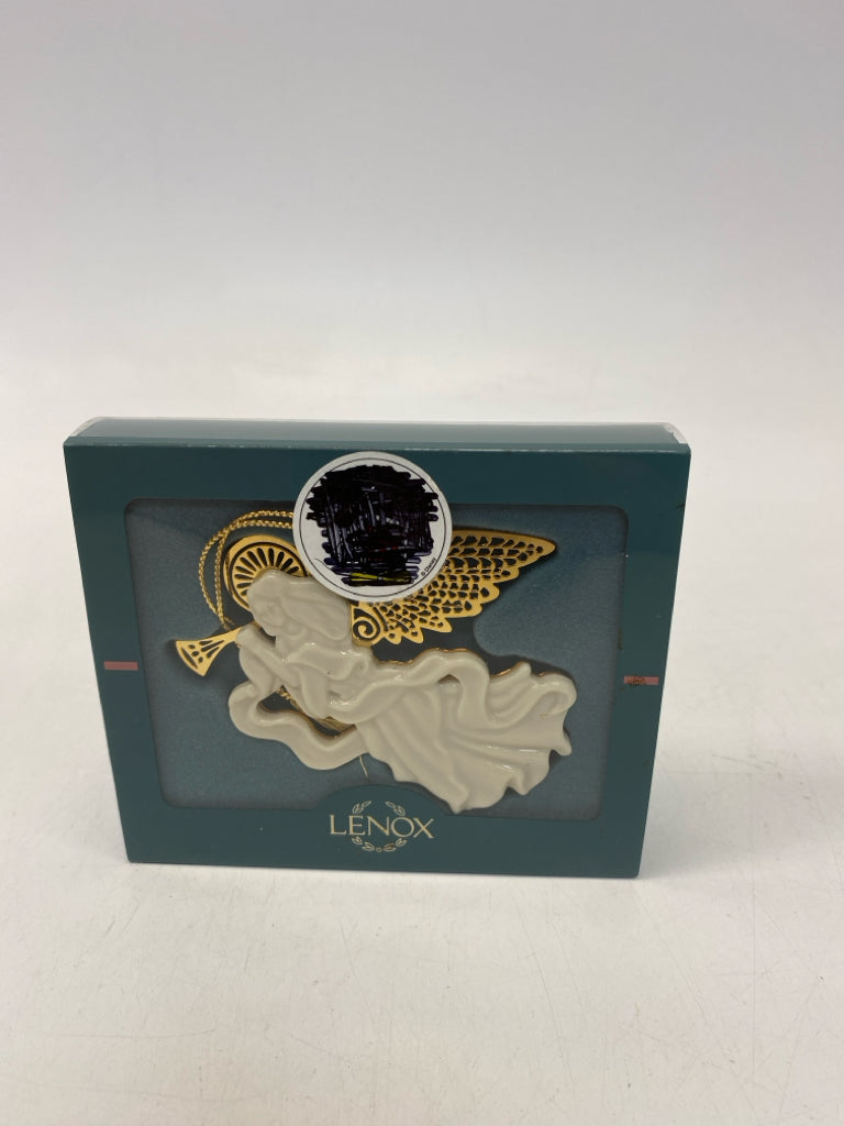Lenox  Ornament Angel w/Horn