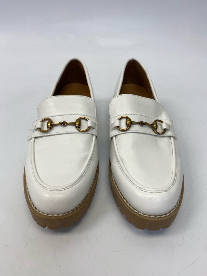a new day  Size 7.5 White Gold Accent(s) Flats