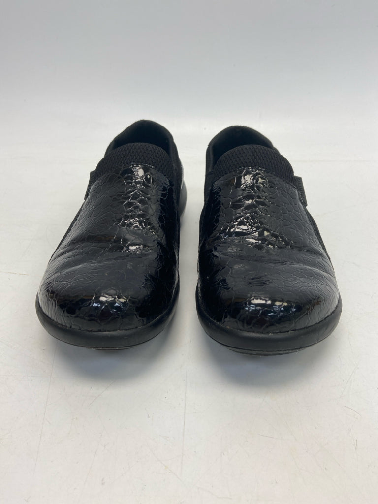 Alegria 36 US Size 6 Black Embossed Clogs