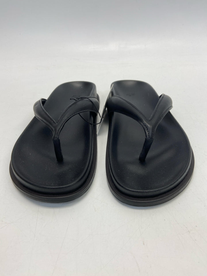 NWT H&amp;M  Size 6 Black Sandals