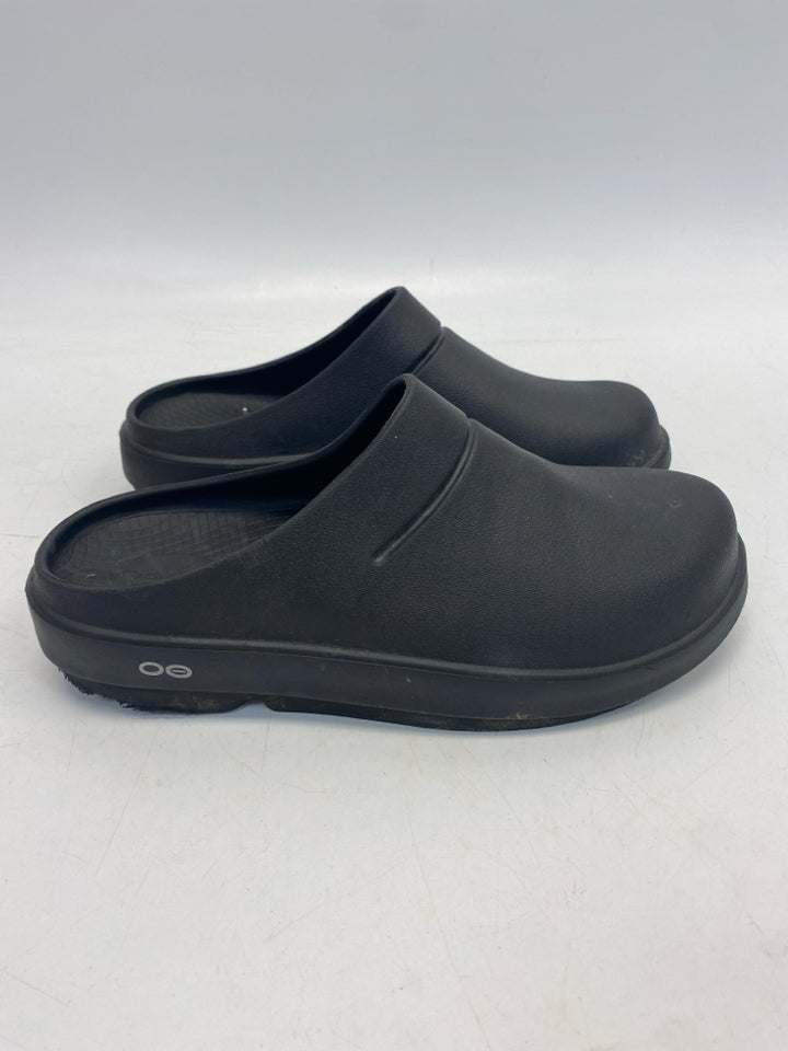 Oofos US Size 9 Black Rubber Clogs