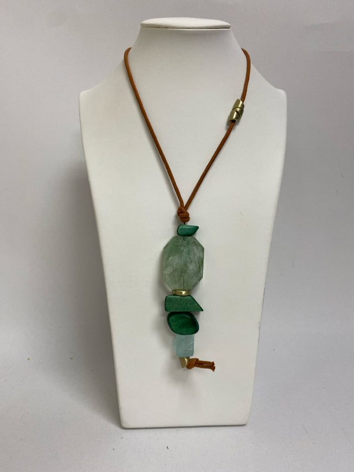 Green Gold/Brown Beaded Necklace