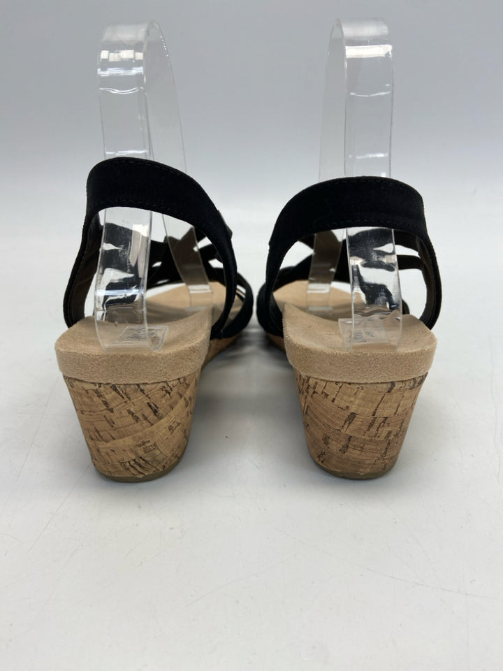 Life Stride  Size 8.5 Black Sandals
